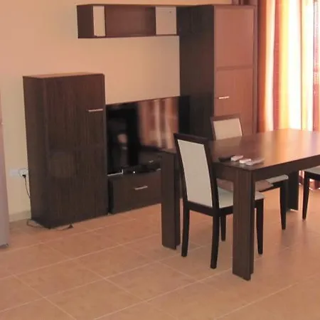 Private In Kentavar شقة
